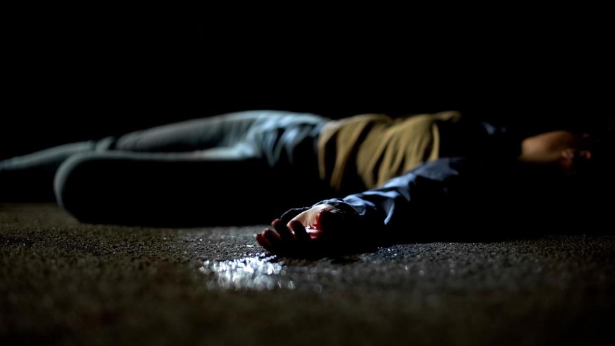 Mujer mata a puñaladas a otra mujer en un pleito por un parqueo