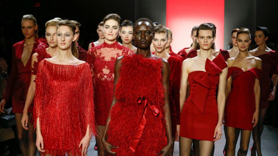 Badgley Mischka comparte mensajes de solidaridad durante la pandemia