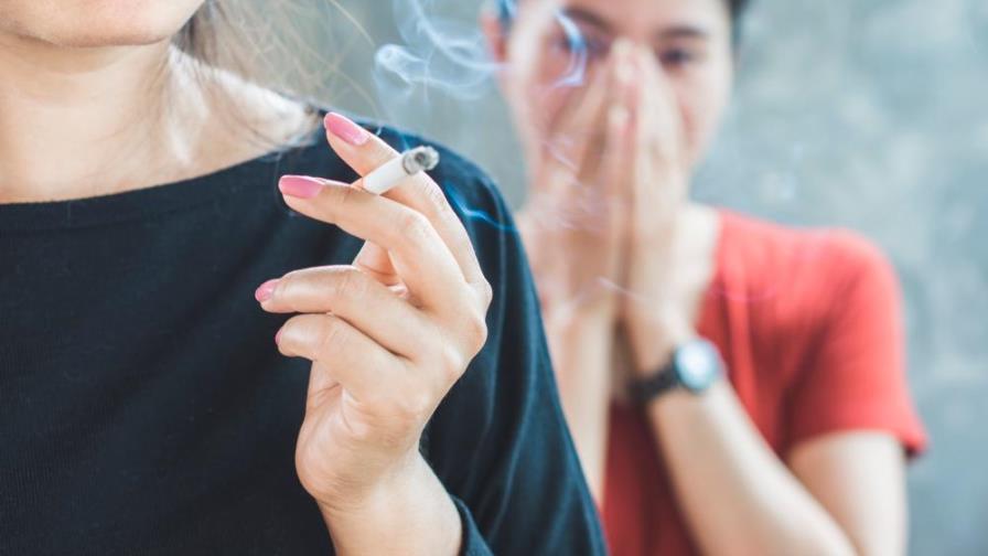 Fumar tiene todas estas consecuencias negativas en tu apariencia