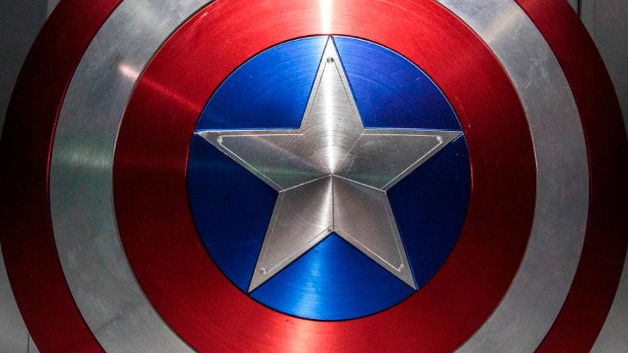¡El Capitán América le dio su escudo a un niño héroe!