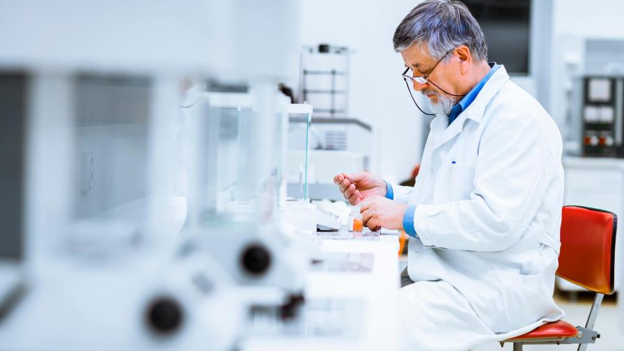 EEUU estudiará la eficacia de un medicamento para el reuma contra COVID-19