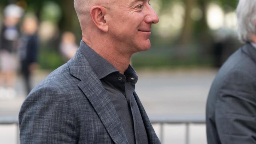 Las 12 preguntas que, según Jeff Bezos, debes hacerte para ser feliz el resto de tu vida