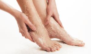 Con estos productos caseros puedes exfoliar tus pies