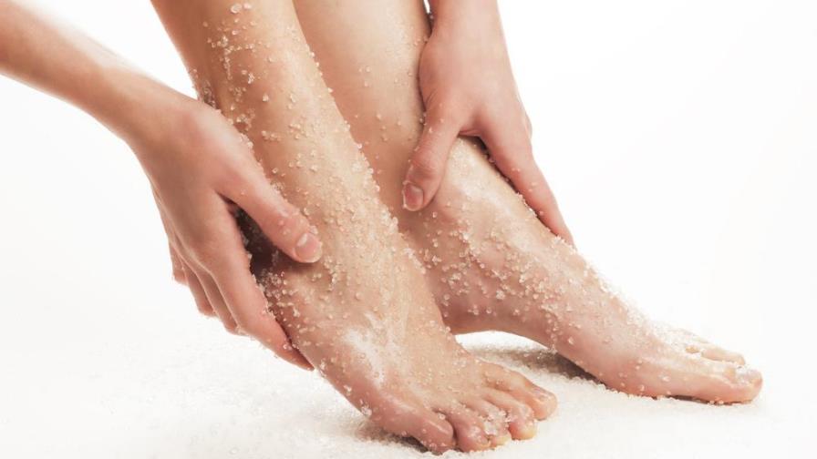 Con estos productos caseros puedes exfoliar tus pies