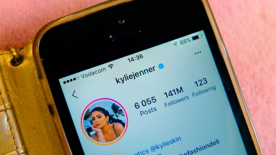 Kylie Jenner estrena su marca de bikinis