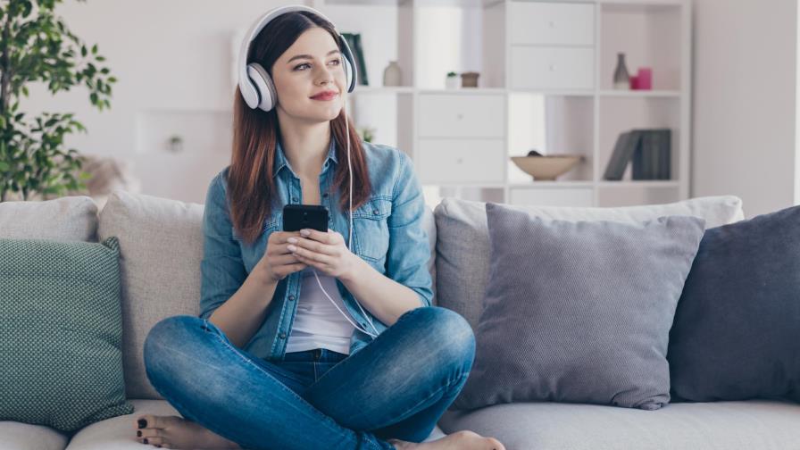 Los podcasts de mujeres famosas que te cambiarán la vida después de escucharlos Los podcasts de mujeres famosas que te cambiarán la vida después de escucharlos