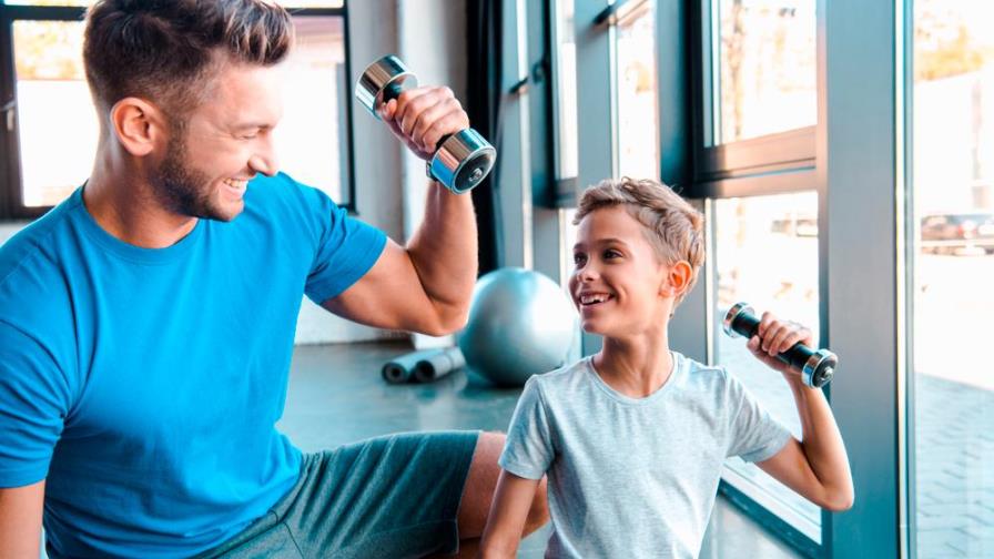 ¿Es cierto que los menores de edad no deberían levantar pesas?