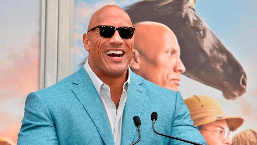 The Rock festejó lo conseguido por su hija