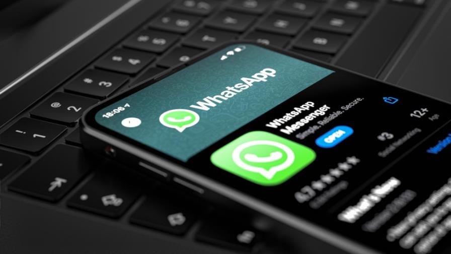La nueva actualización de WhatsApp permite buscar stickers La nueva actualización de WhatsApp permite buscar stickers
