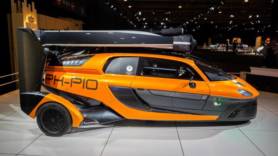 ¡Mira cómo funciona el primer auto volador autorizado para volar!