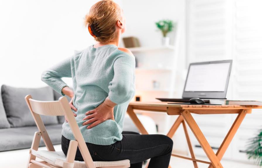 Estos hábitos pueden generarte dolores de espalda