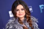 Selena Gómez bromea con sus amigos por culpa de Tik Tok