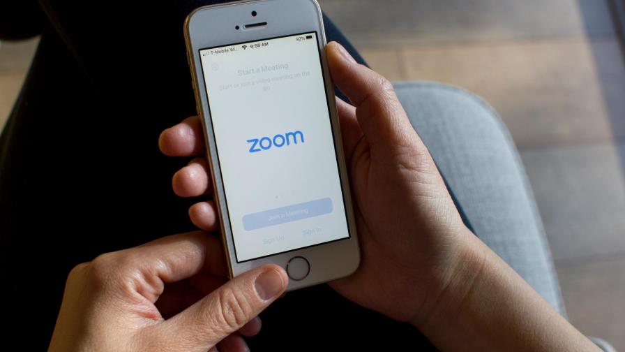 Zoom, la plataforma que ha generado millones durante el confinamiento