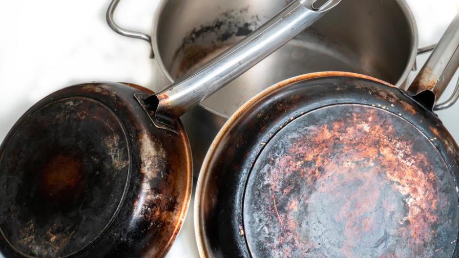 ¿Se quemaron tus sartenes? Sigue estos consejos
