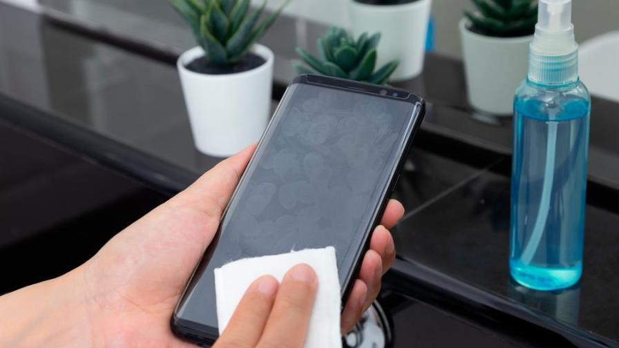 Desinfecta tu celular con estos consejos Desinfecta tu celular con estos consejos