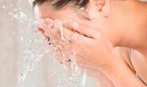 Estos son los errores que cometes al lavarte el rostro