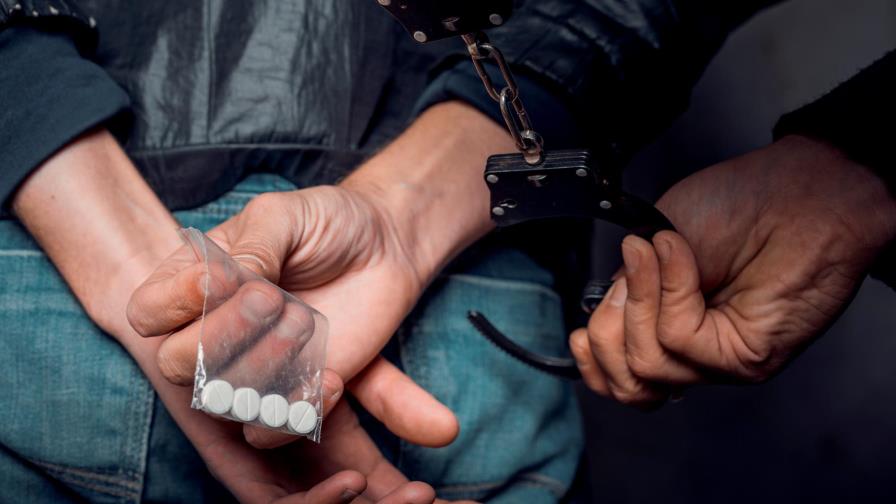 Un narco se durmió con el teléfono en la mano y disparó una llamada a la policía Un narco se durmió con el teléfono en la mano y disparó una llamada a la policía