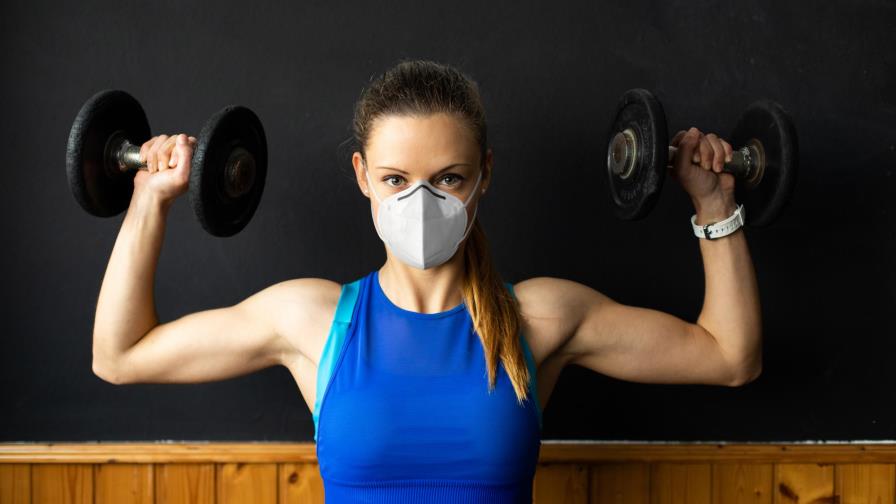 ¿Debo usar mascarilla en el gimnasio?