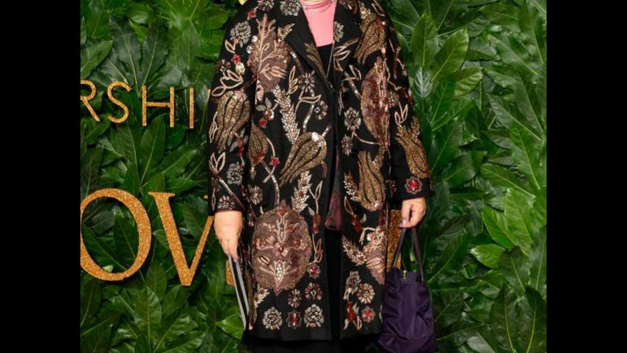 Suzy Menkes deja Vogue International