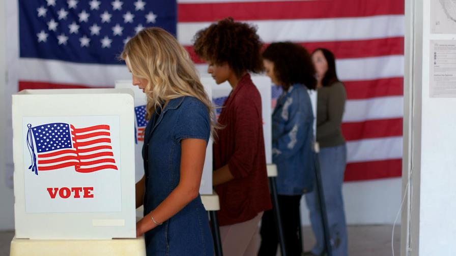 Los jóvenes latinos tienen su candidato presidencial favorito: Joe Biden, según encuesta