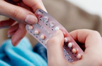 Todos los anticonceptivos hormonales aumentan el riesgo de cáncer de mama, indica estudio