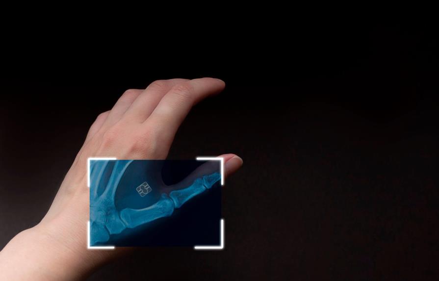Desarrollan el chip más pequeño del mundo que puede ser inyectado en el cuerpo con una aguja