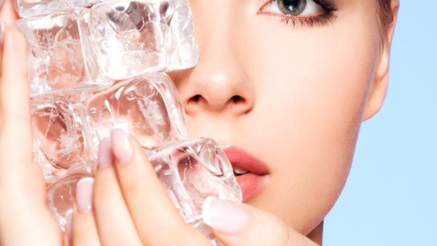 Por estos motivos deberías incluir hielo en tu rutina de belleza