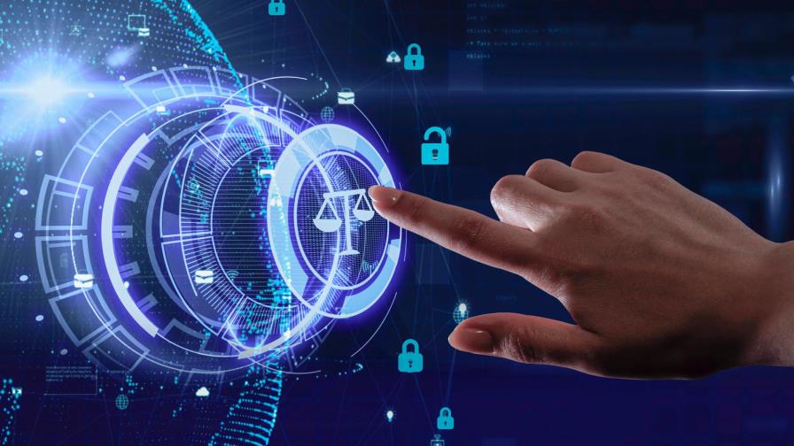 Derechos Digitales: la protección de los usuarios en el universo tecnológico