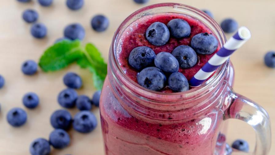 Jugo de arándanos: ¿amigo o enemigo de la cistitis?