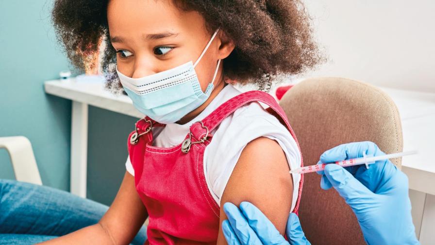 Salud Pública evaluará la aplicación de vacuna en mayores de cinco años cuando se presenten resultados de ensayos clínicos