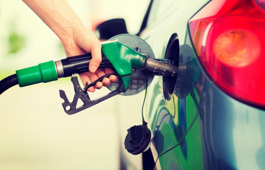 GLP baja y gas natural se mantiene invariable; suben precios de los demás combustibles 