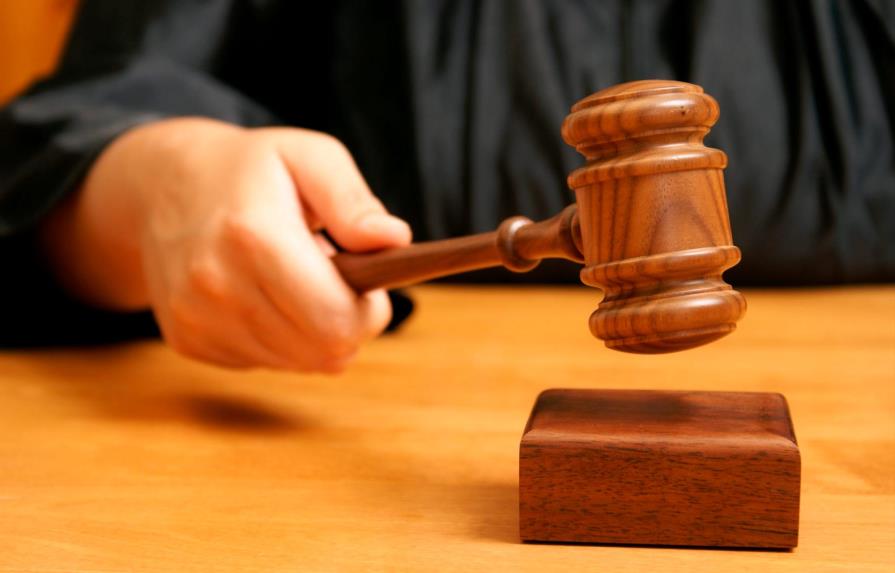 Envían a juicio a mujer por presunta estafa de más de diez millones de pesos en San Francisco de Macorís