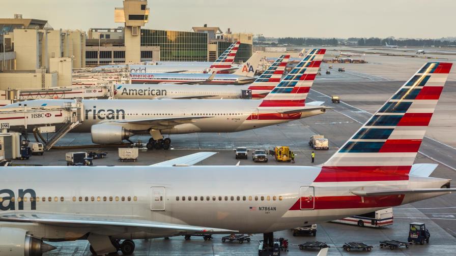 Hombre es descubierto tras viajar de Guatemala a Miami en el tren de aterrizaje de un avión