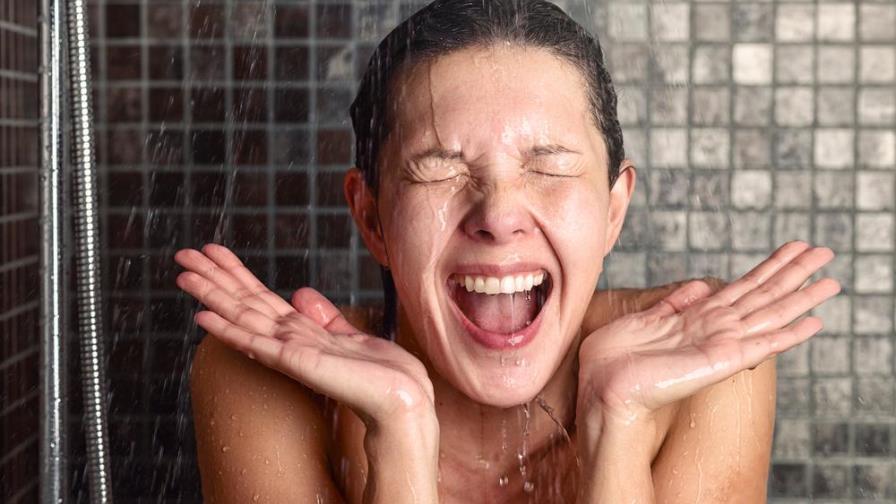 A la hora de bañarte: agua fría
