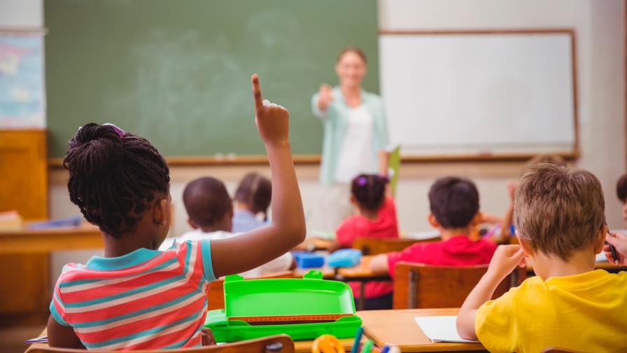 ¿Adiós a la escuela del lápiz y papel? ¡Por Dios, nunca!