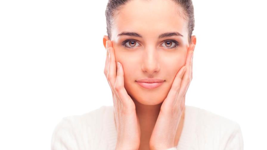 ¿Qué alimentos debes ingerir para lucir una piel más radiante?