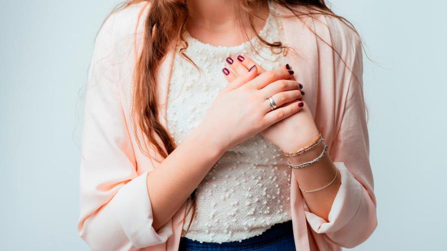 Los síntomas previos al infarto no son los mismos en mujeres y hombres