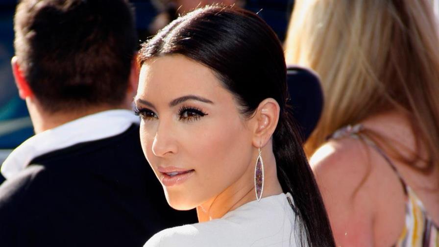Kim Kardashian lanza su línea de mascarillas Kim Kardashian lanza su línea de mascarillas
