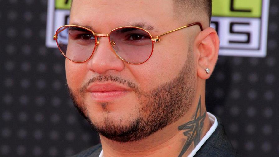 Reguetonero boricua Farruko sorprende cantando famoso bolero A mi manera