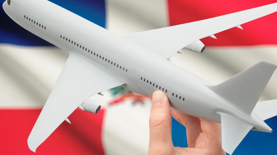 Gobierno reembolsará impuesto de 10 dólares a dominicanos en el exterior Gobierno reembolsará impuesto de 10 dólares a dominicanos en el exterior