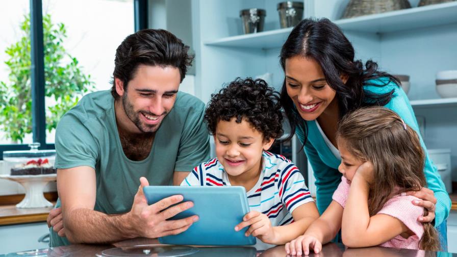 Consejos para cuidar de manera asertiva a los pequeñines en casa