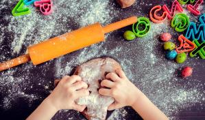 Tres postres saludables para cocinar con tus hijos