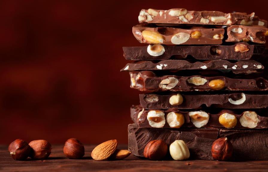 Por qué comer chocolate es más saludable de lo que piensas