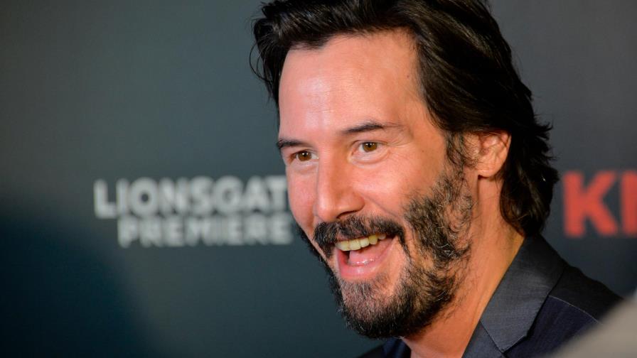 Keanu Reeves festeja su cumpleaños