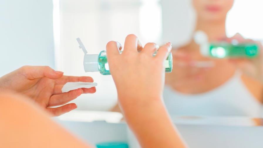 Leche limpiadora, tónico y agua micelar: ¿Qué diferencias hay?
