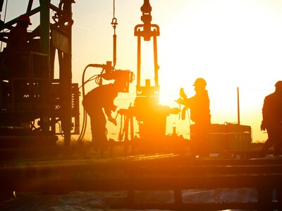 Precios del petróleo suben con fuerza este miércoles