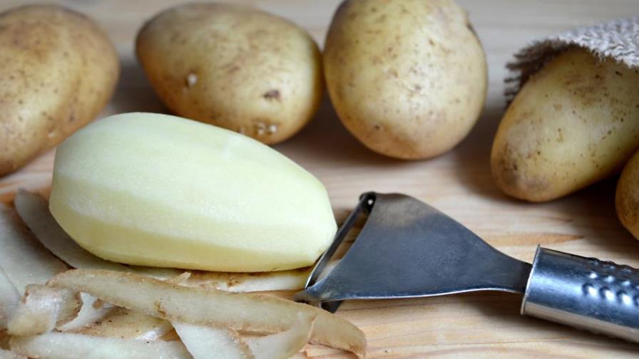 No los peles: estos alimentos es preferible comerlos con sus cáscaras