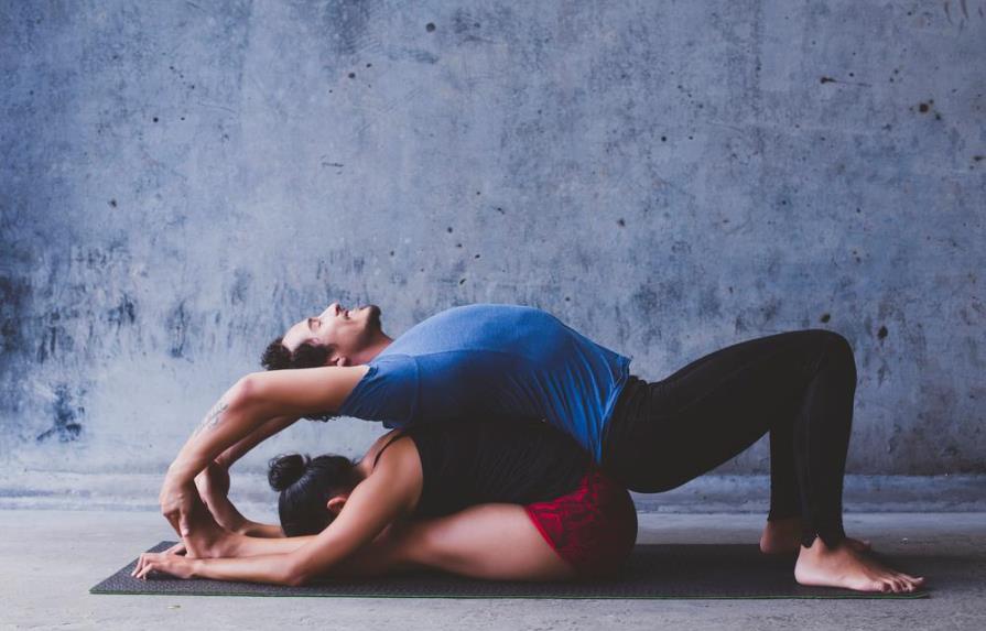 Algunas técnicas de yoga para mejorar tu rendimiento sexual