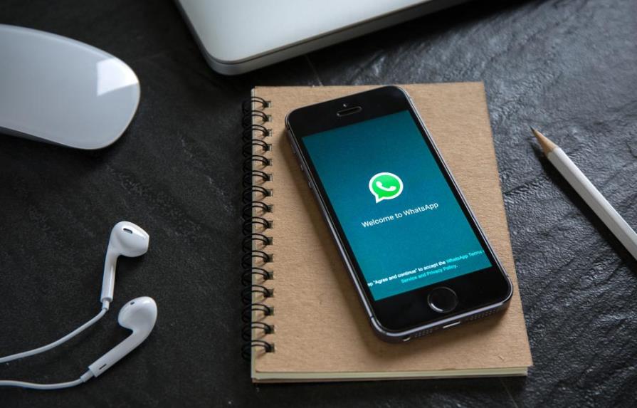 Mira esta forma en la que puedes acelerar los audios de WhatsApp