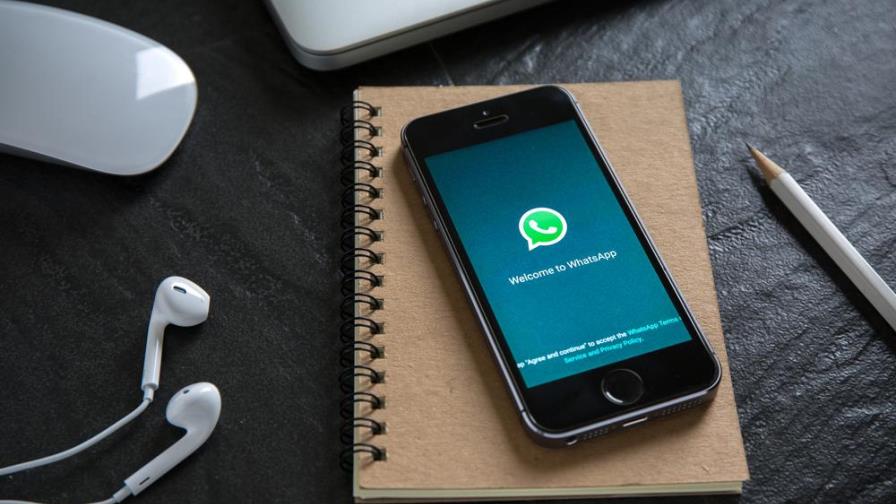Mira esta forma en la que puedes acelerar los audios de WhatsApp
